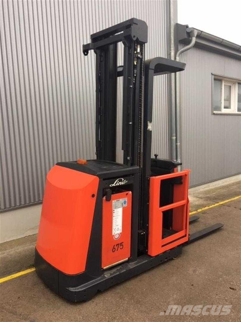 Linde V11 High lift order picker