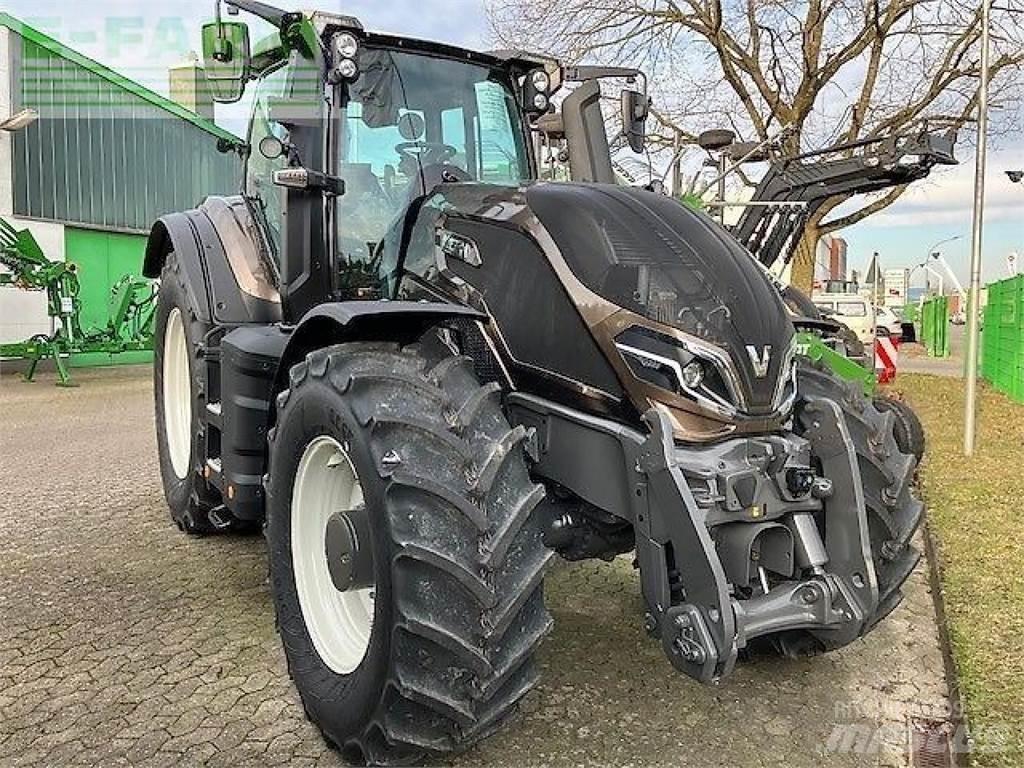 Valtra q285 Tractors
