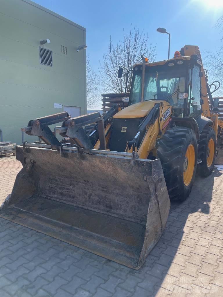JCB 4 CX Backhoe loaders