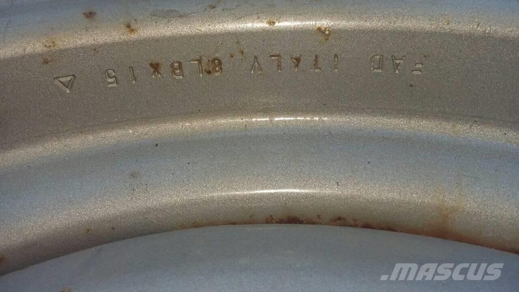 Bobcat 27X10.50-15 Tyres, wheels and rims