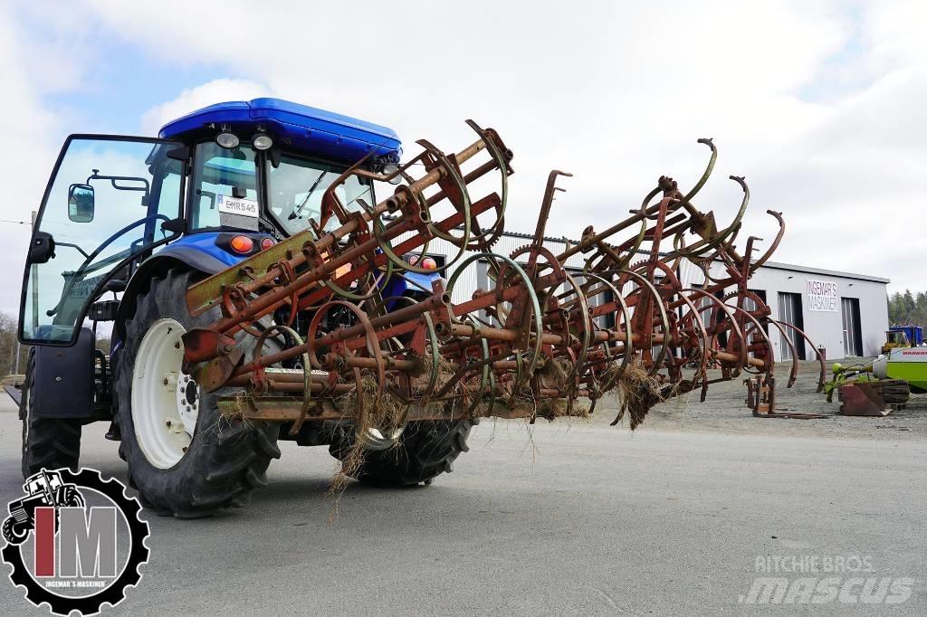 Kverneland C-Harv Harrows