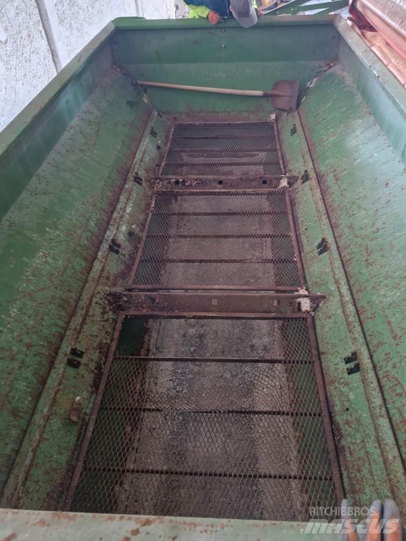 Amazone ZGB 5500 Mineral spreaders