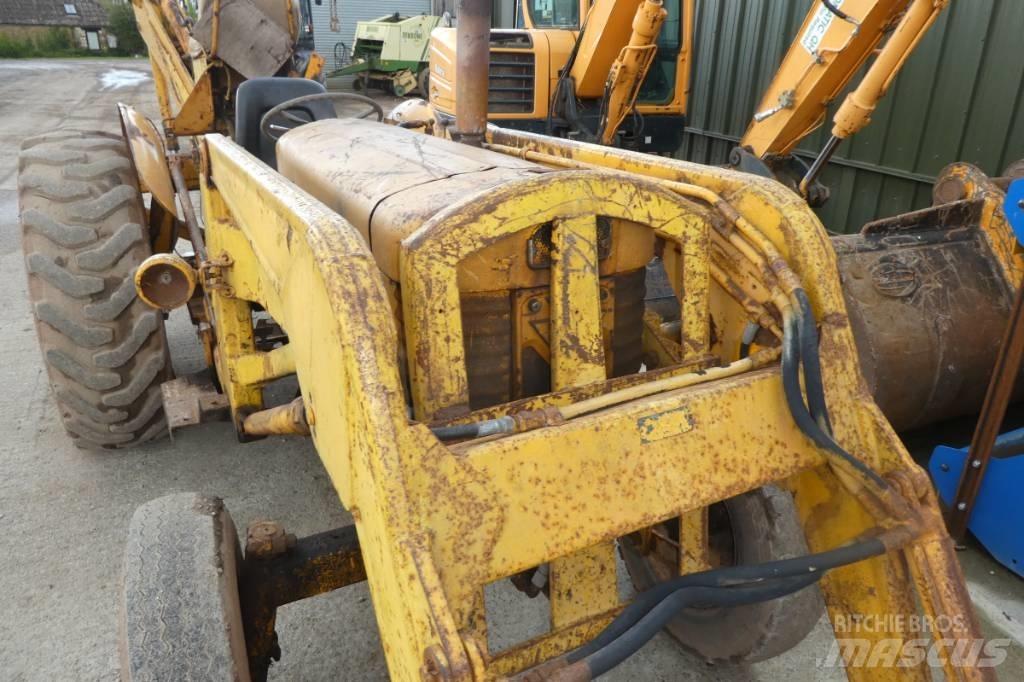Massey Ferguson 65 Tool carriers