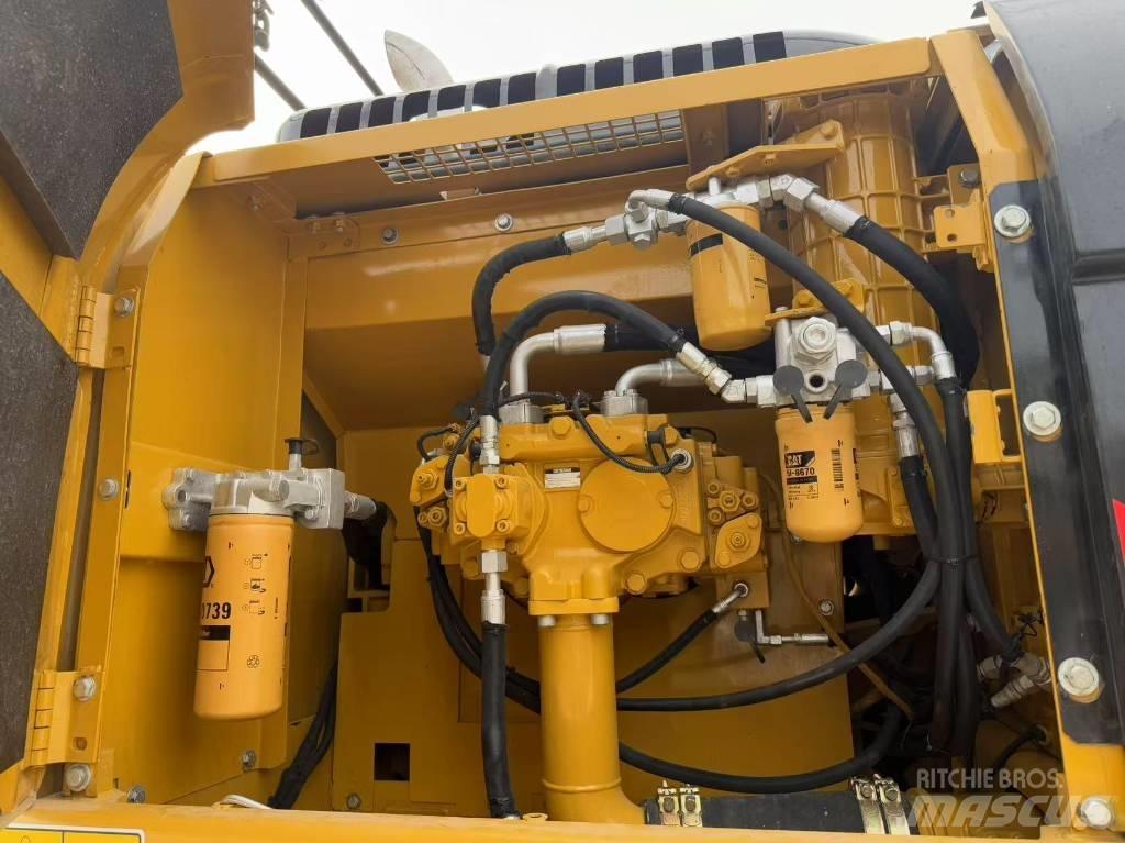 CAT 330 D L Crawler excavators