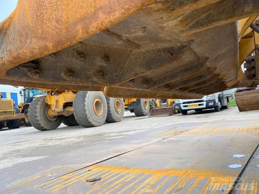 CAT D6T XL NVT Crawler dozers