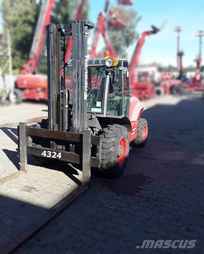 Ausa C 300 H X4 Rough terrain trucks