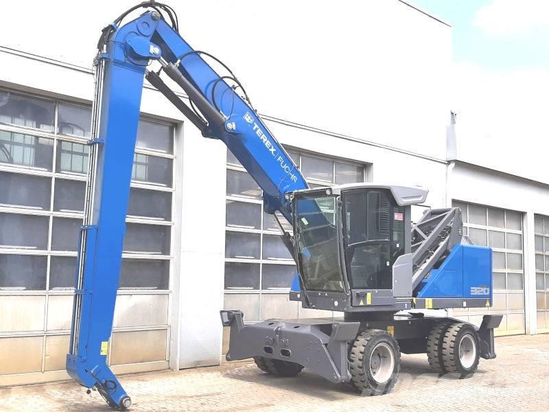 Fuchs MHL 320 F Waste / industry handlers