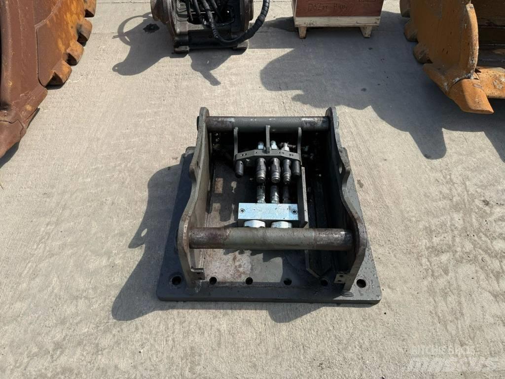 OilQuick OQ80 Quick connectors