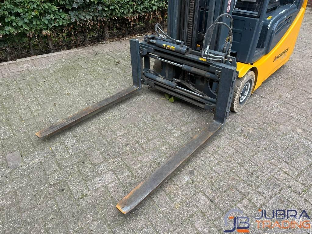 Jungheinrich EFG216 Electric forklift trucks