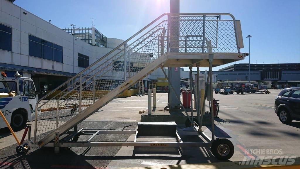  PASSENGER STAIRS Material Handling - Others
