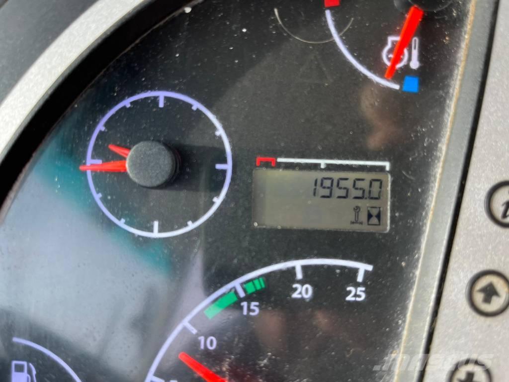 JCB 3 CX Backhoe loaders