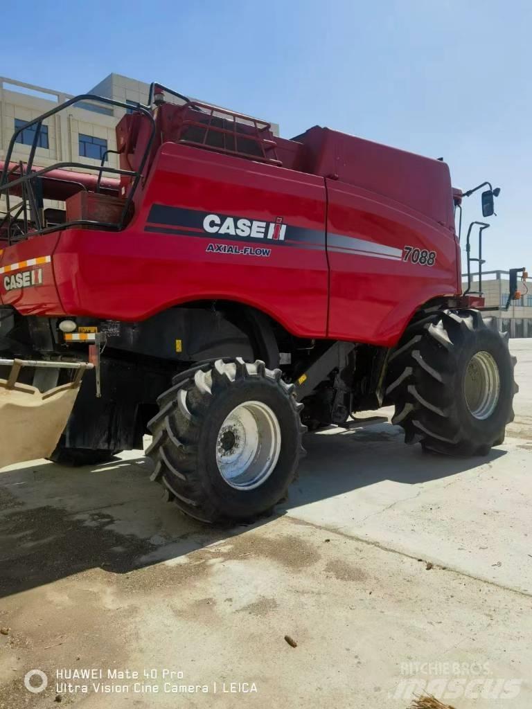 Case IH 7088 Combine harvesters
