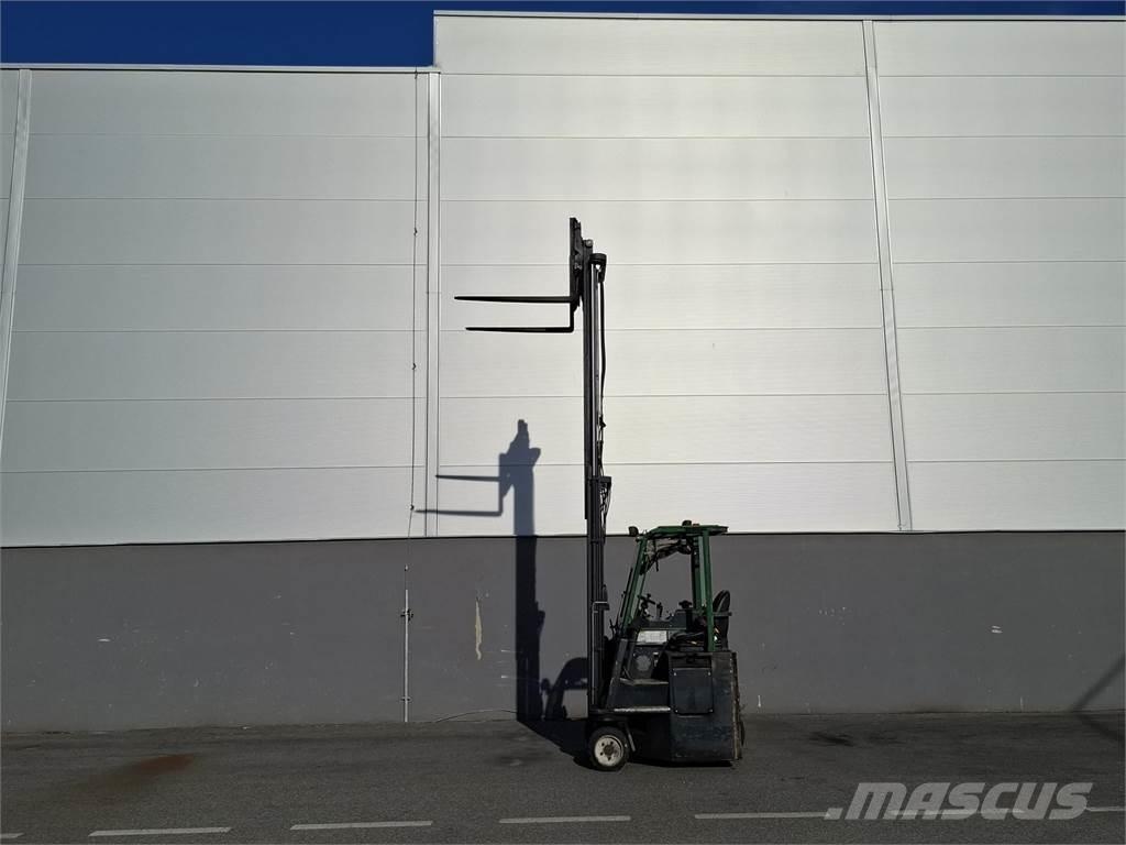 Combilift C3000CB 4-way reach trucks