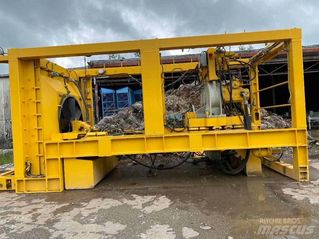 Komatsu PC4000-6 Crawler excavators