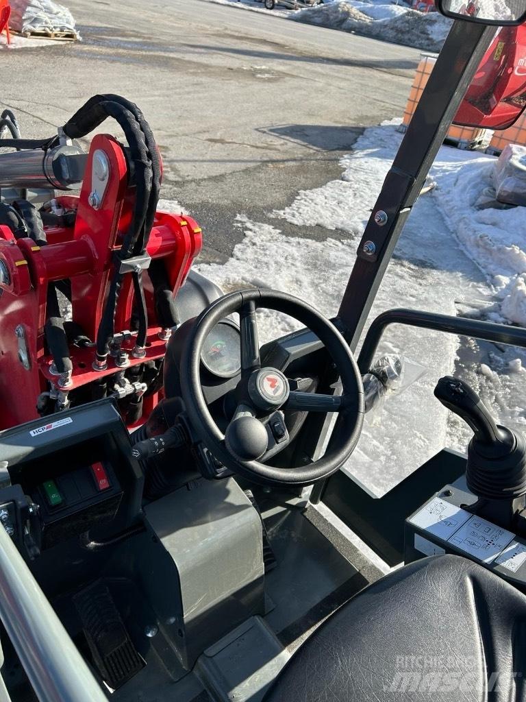 Weidemann 1260LP Multi purpose loaders
