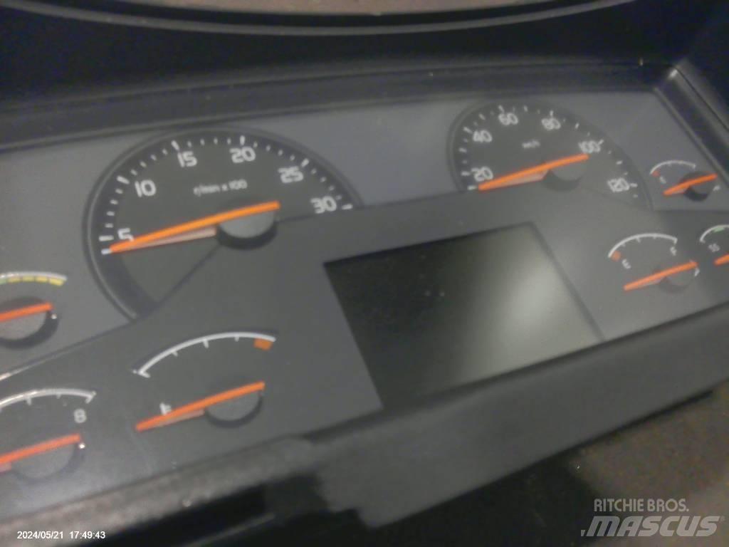 Volvo FH 480 Electronics