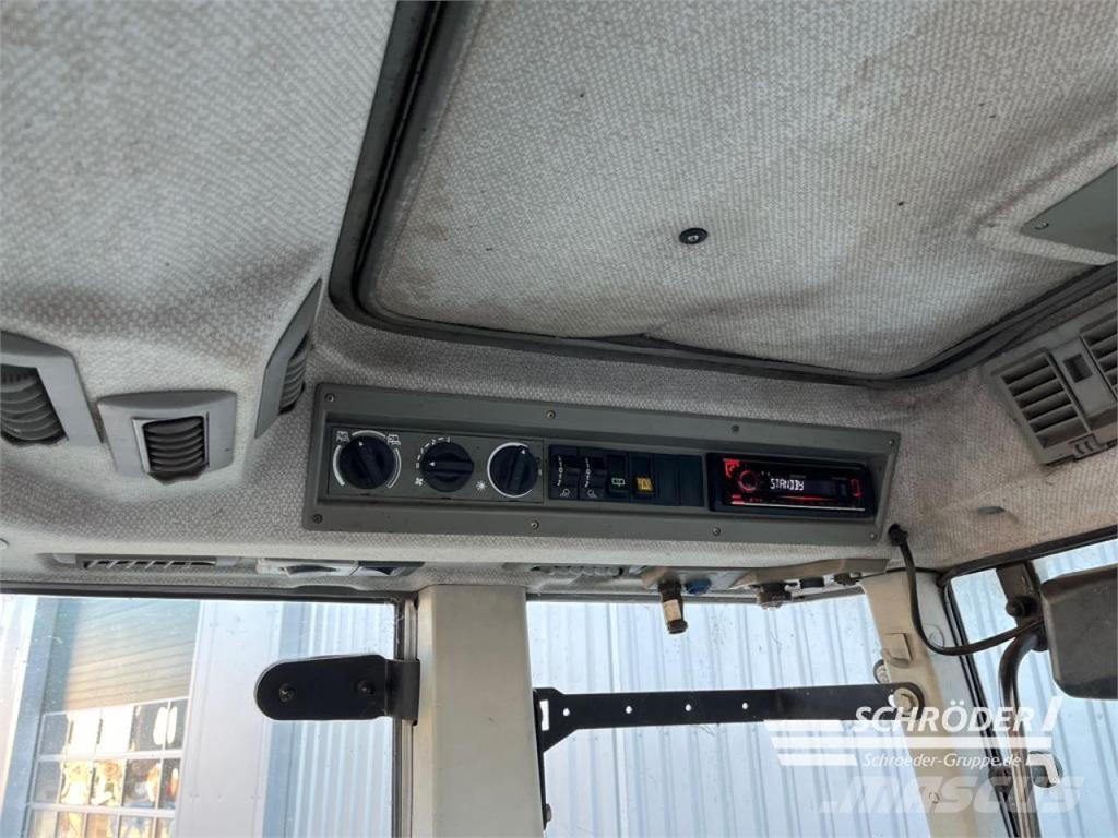 Fendt 714 VARIO Tractors