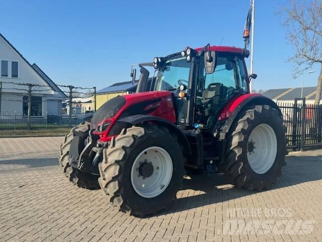 Valtra N134 Hitech Tractors