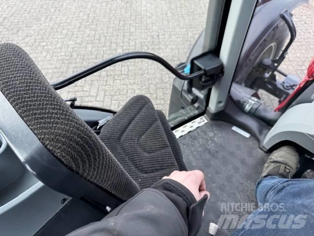Valtra N134 Hitech Tractors