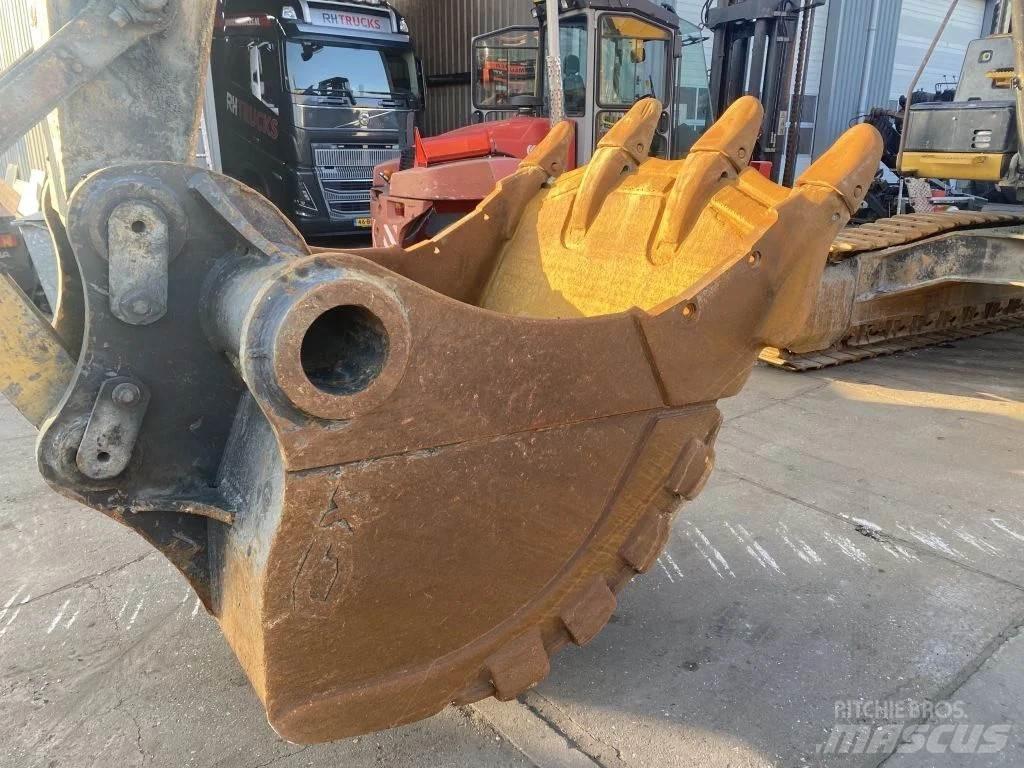 CAT 336EL Crawler excavators