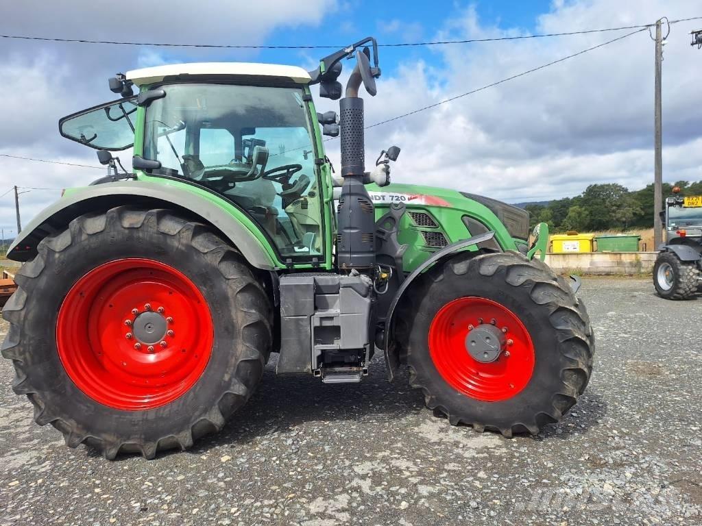 Fendt 720 Vario Tractors