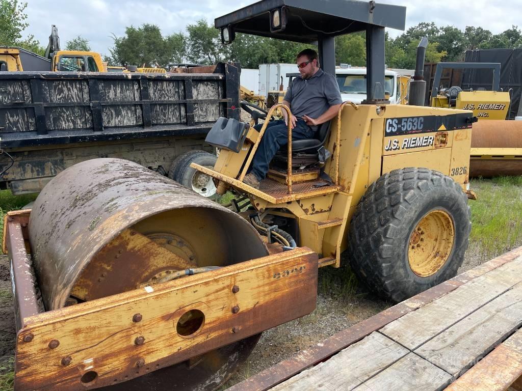 CAT CS-563C Single drum rollers