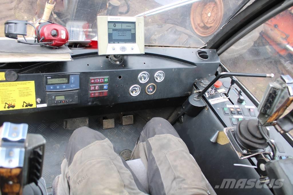 Sampo Rosenlew 1046x Harvesters