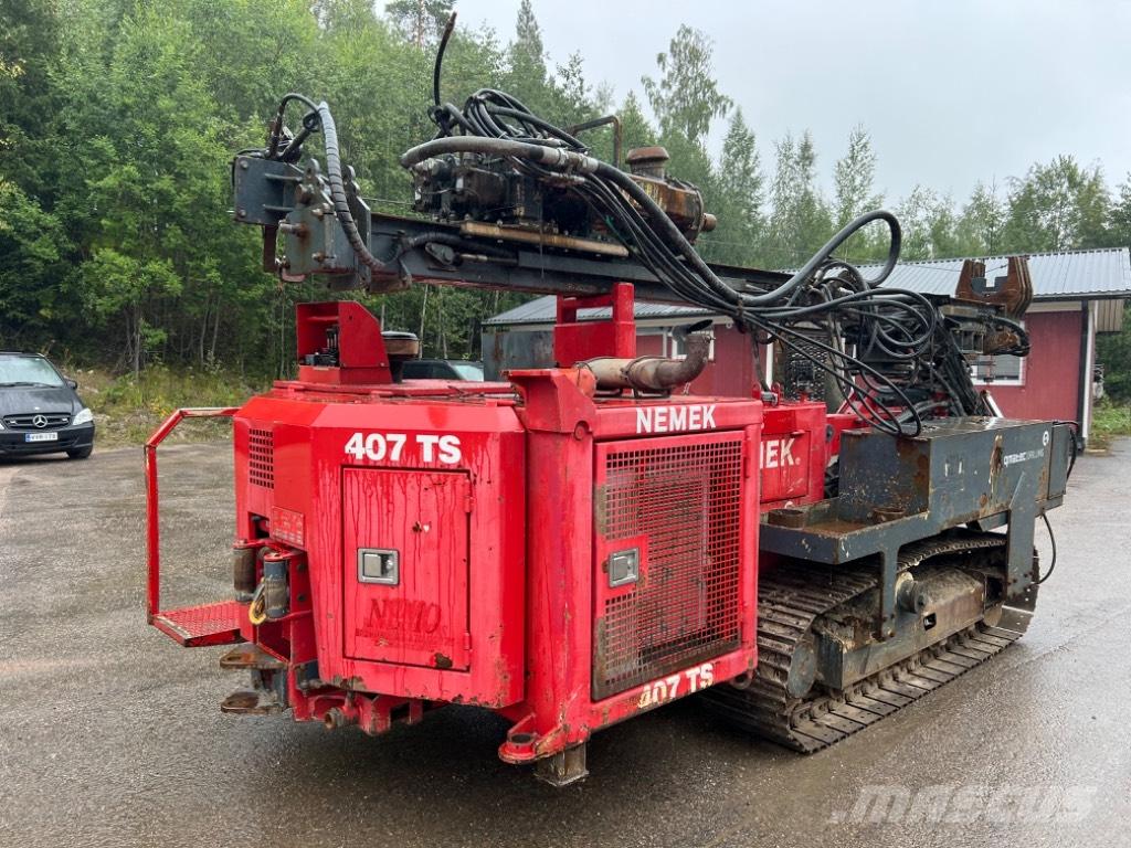 Nemek 407 TS Waterwell drill rigs