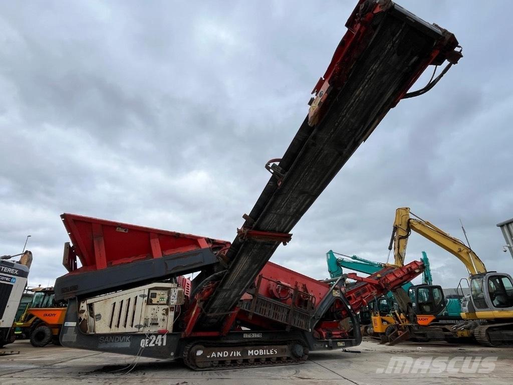 Sandvik QE 241 Screeners