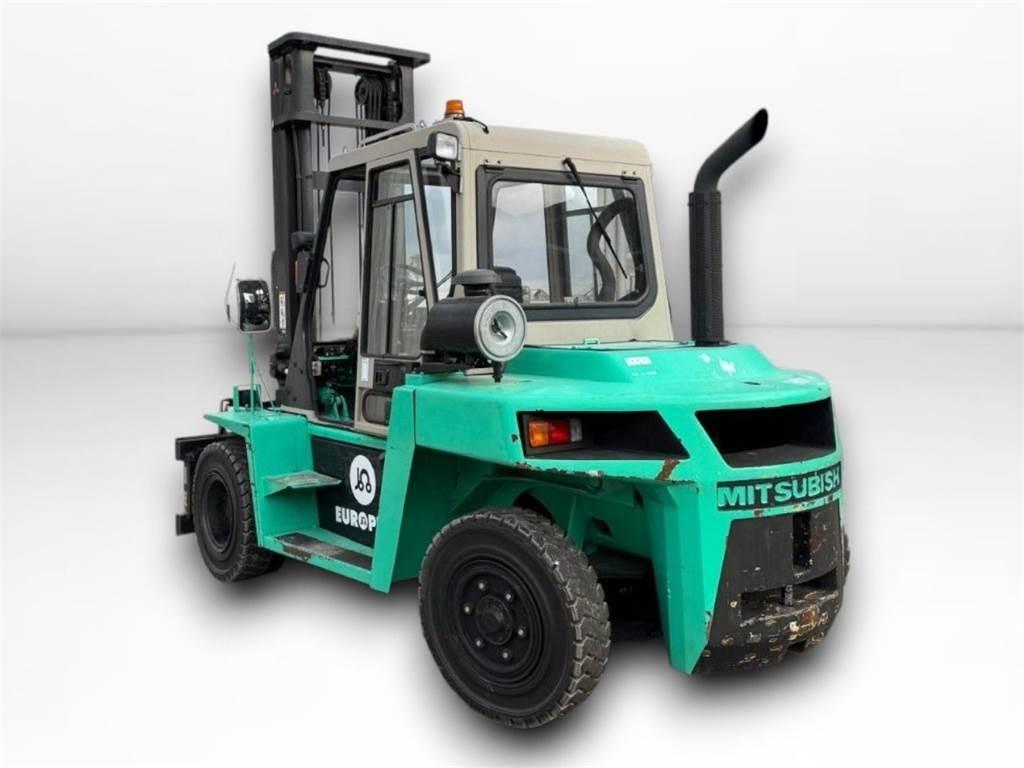 Mitsubishi FD70T Diesel trucks