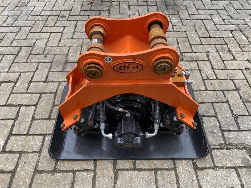  BLK TRILPLAT Vibratory pile drivers