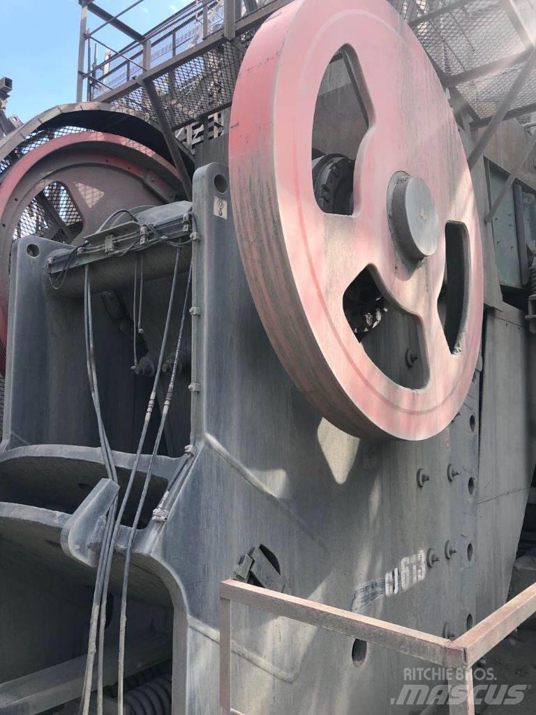 Sandvik CJ613 Crushers