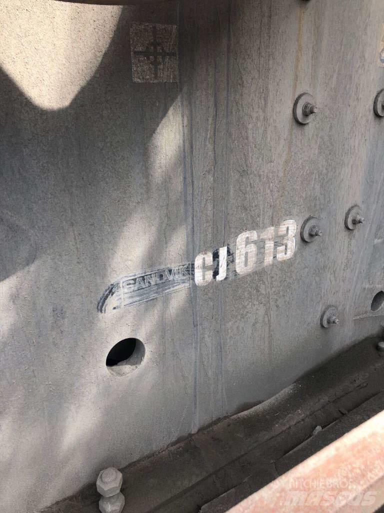 Sandvik CJ613 Crushers