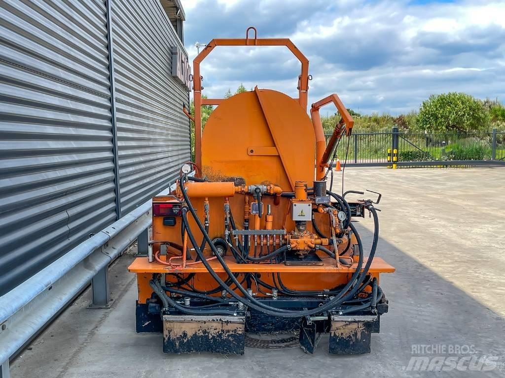 Strassmayr S25/500-G Bitumen sprayers
