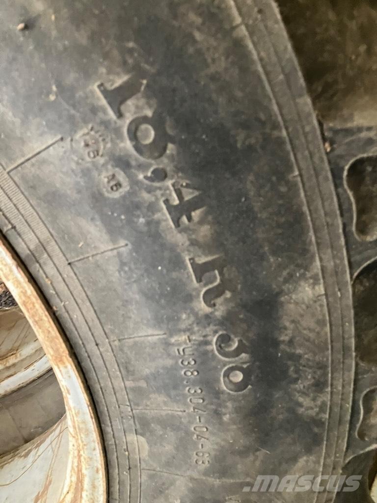 PARIPYÖRÄT 18.4R38 Tyres, wheels and rims