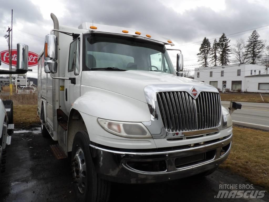 Freightliner M2 Beverage delivery trucks