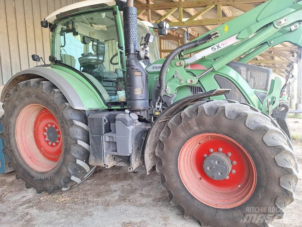 Fendt 720 Vario Tractors
