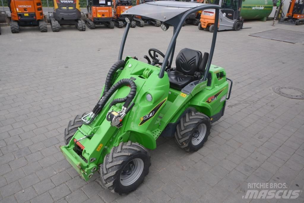 Avant e527 Mini loaders