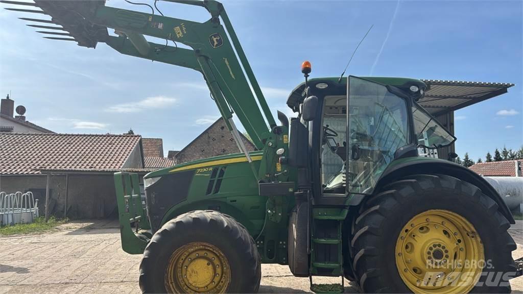 John Deere 7230 r Tractors