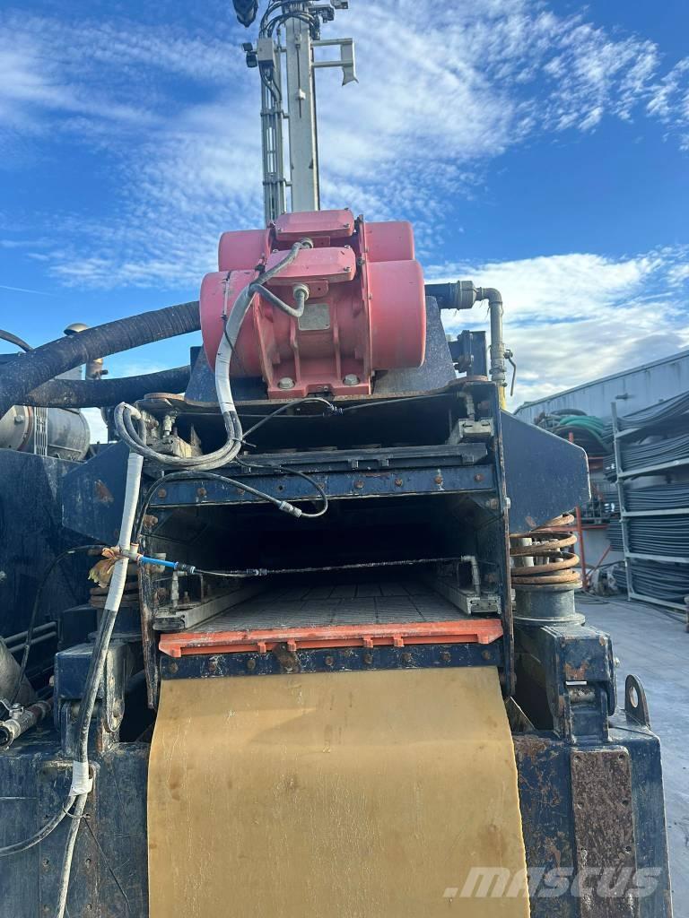 Conrad Boxer 200 Waterwell drill rigs