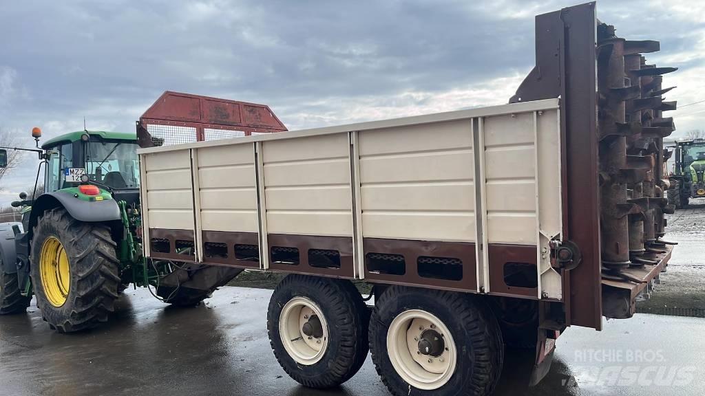  T088 Manure spreaders