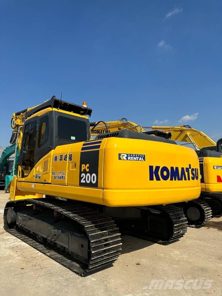 Komatsu PC 200-7 Crawler excavators