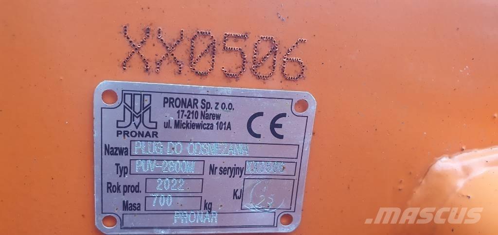 Pronar PUV 2800 M Snow blades and plows