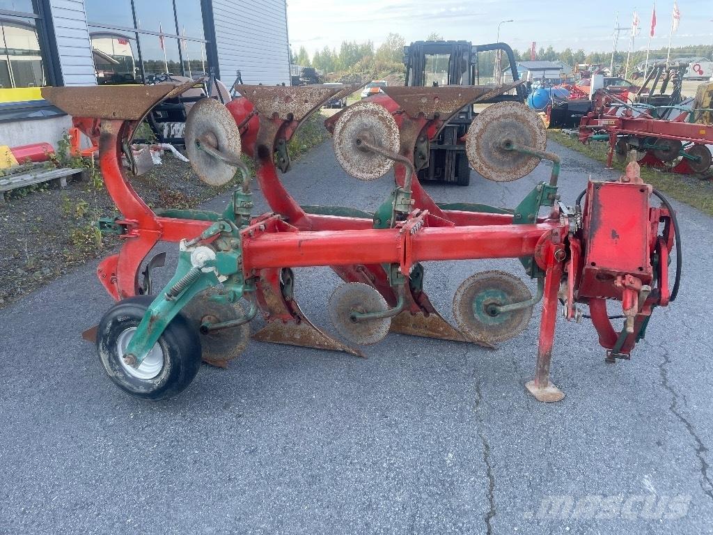 Kverneland E Reversible ploughs