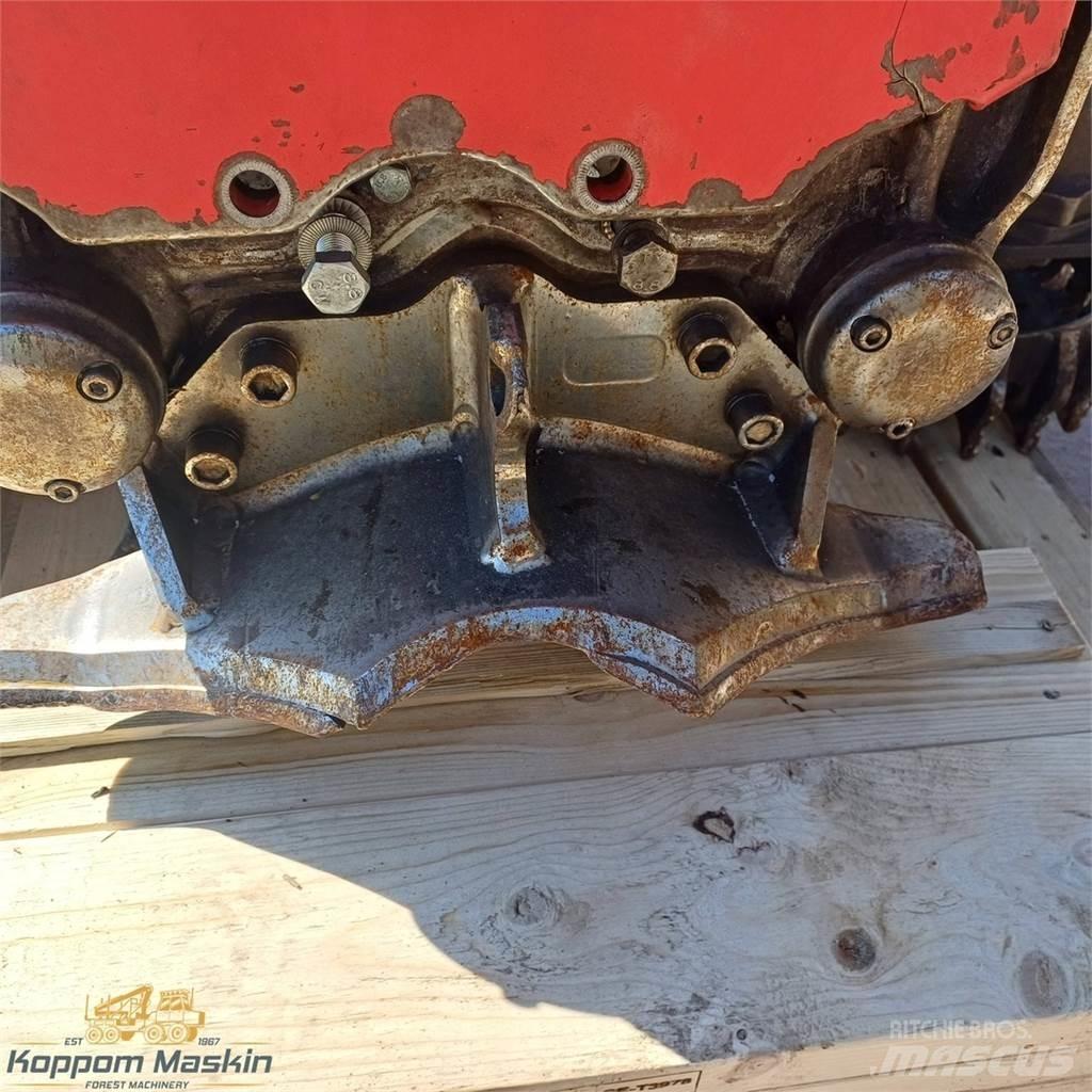 Komatsu C124 Harvester heads