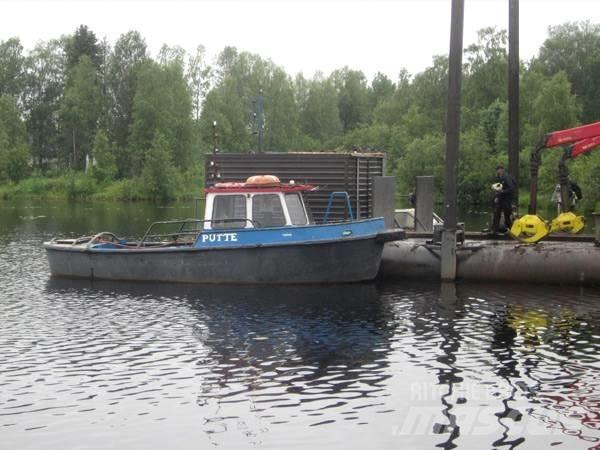  Proomu Willeri Work boats / barges