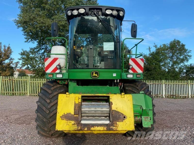 John Deere 7400 Self-propelled foragers