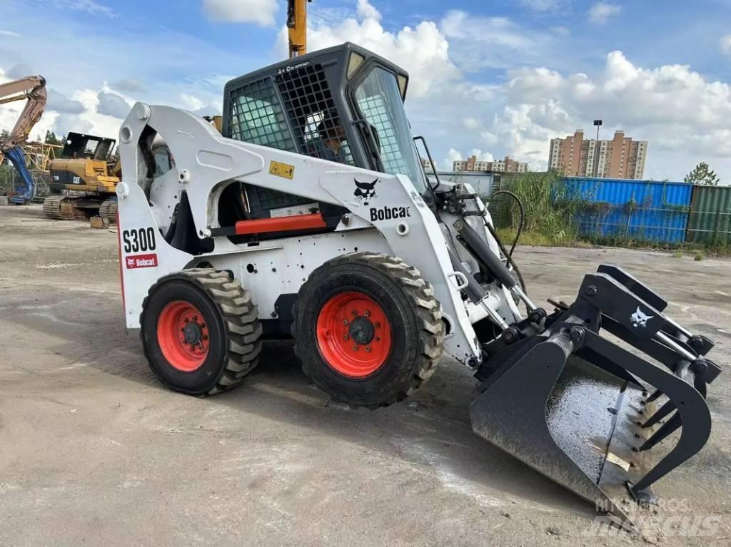 Bobcat S 300 Skid steer loaders