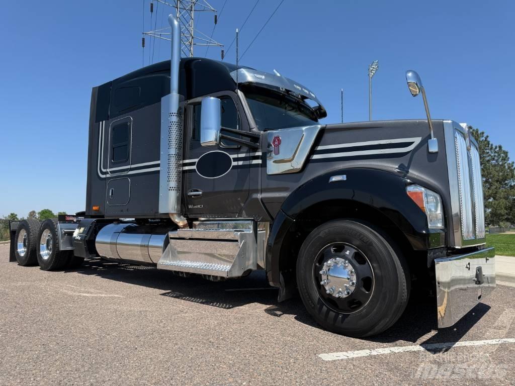 Kenworth W 990 Tractor Units