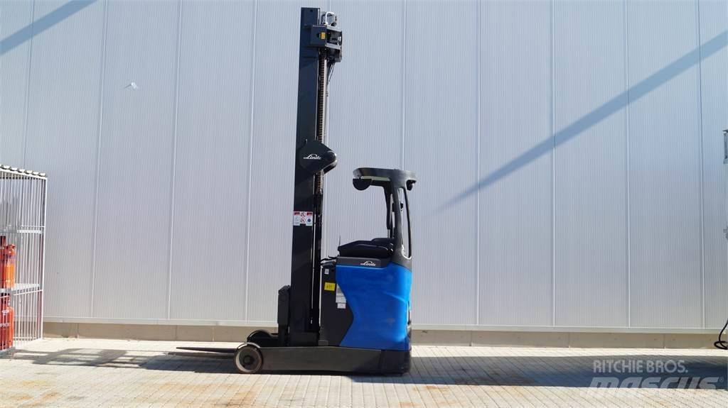 Linde R16HD Reach trucks